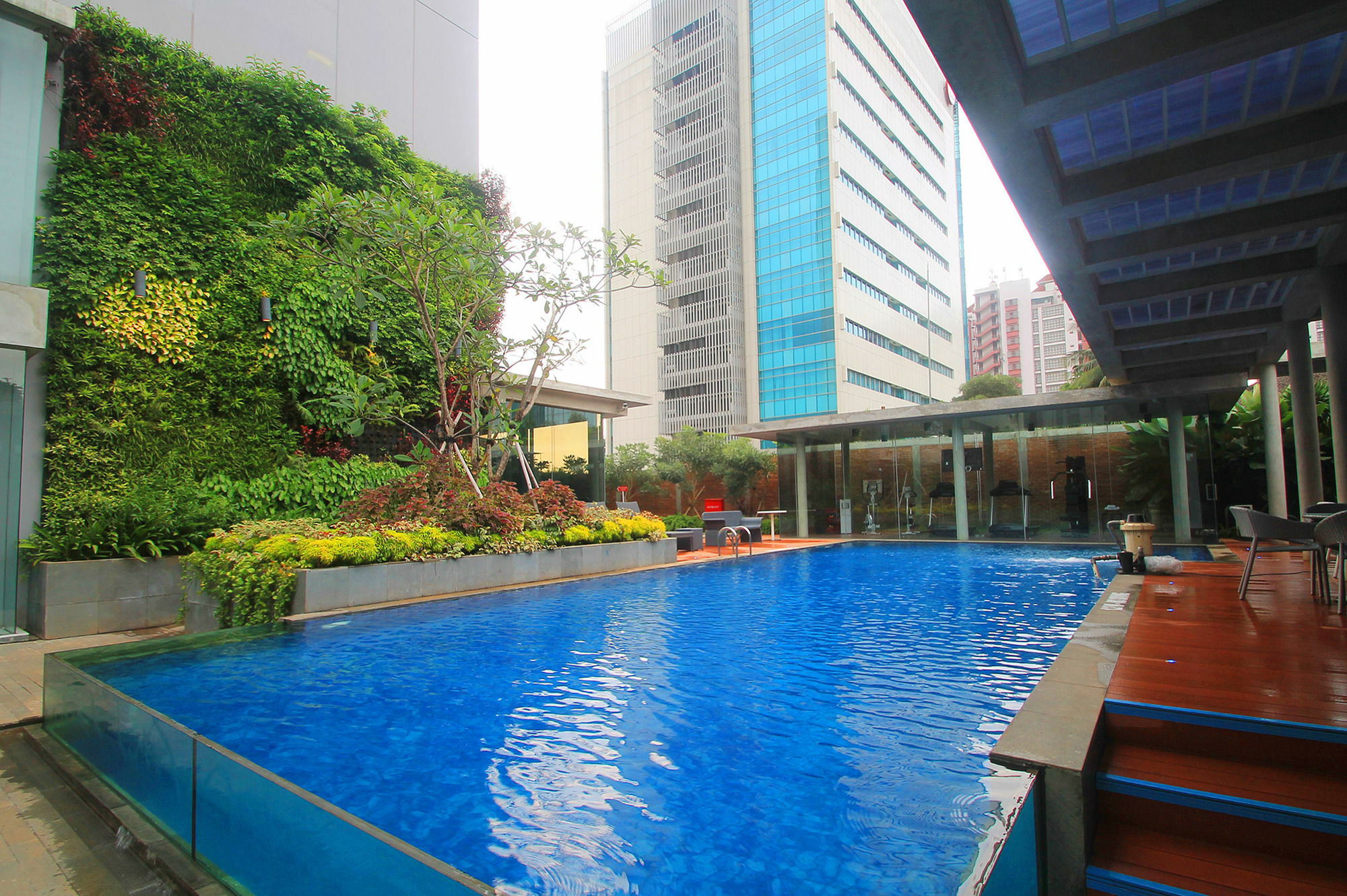 Ra Premiere Simatupang Hotel Cilandak  Eksteriør billede